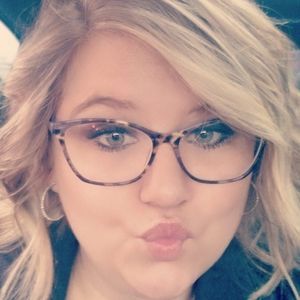 Meet your Posher, Kalee